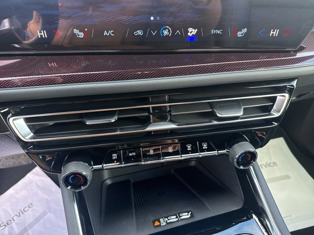 New 2026 Chevrolet Traverse Z71 image 16