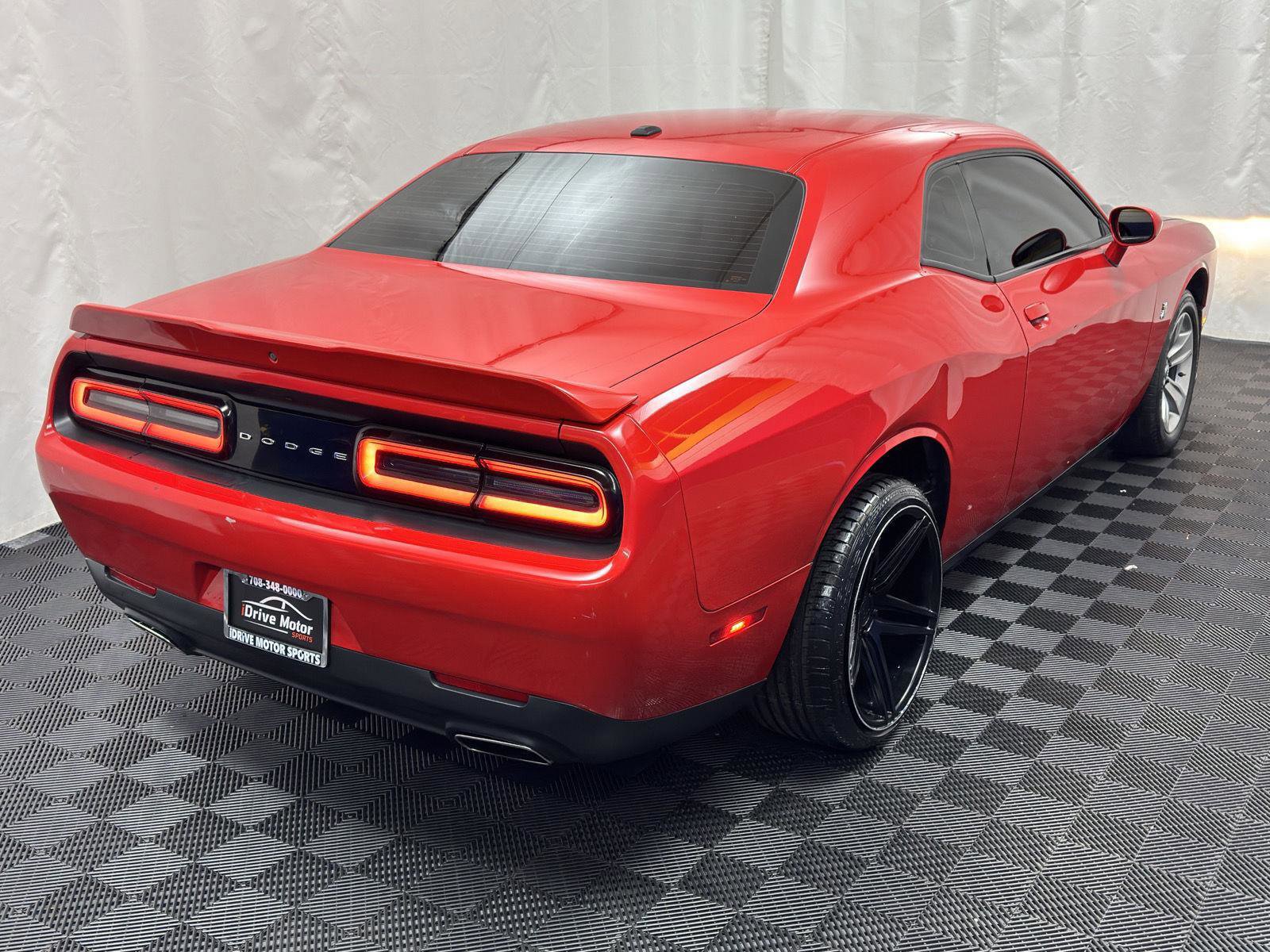 Used 2021 Dodge Challenger SXT image 11