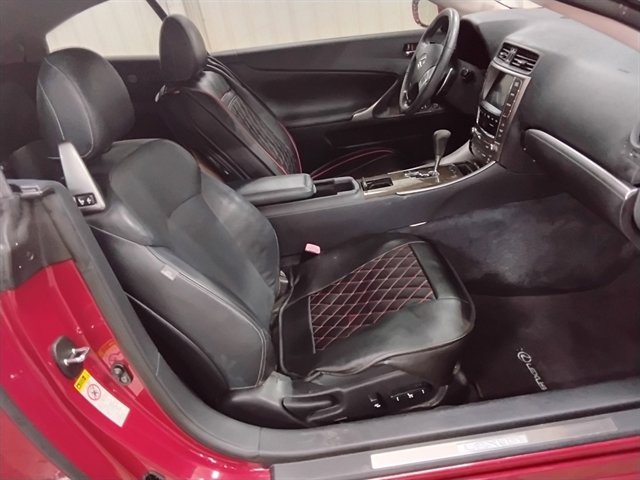 Used 2012 Lexus IS 250C w/ Luxury Pkg RWD image 13