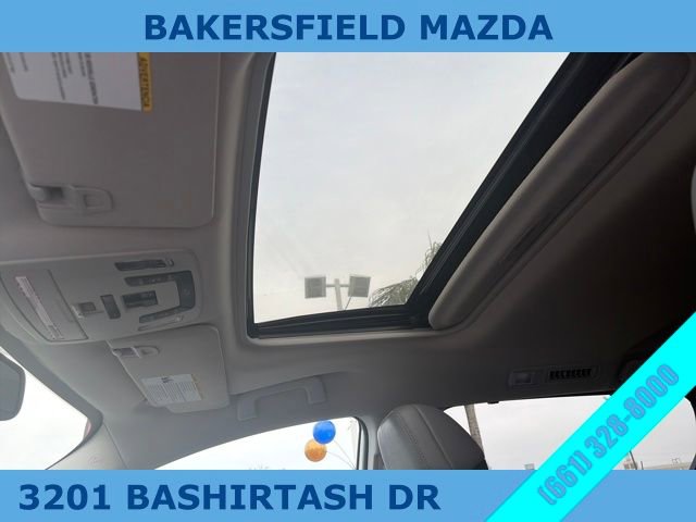 Used 2021 Toyota Sienna XLE image 16