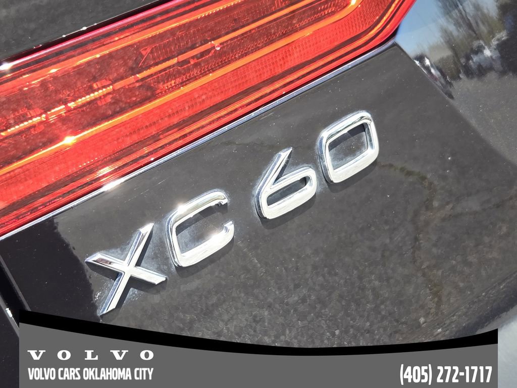 Certified 2024 Volvo XC60 B5 Ultimate w/ Protection Package Premier image 10