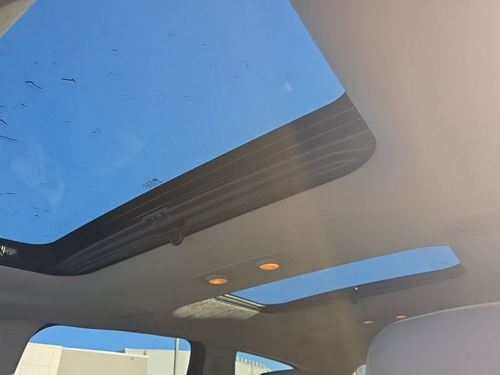 Used 2014 Chevrolet Traverse LTZ image 25