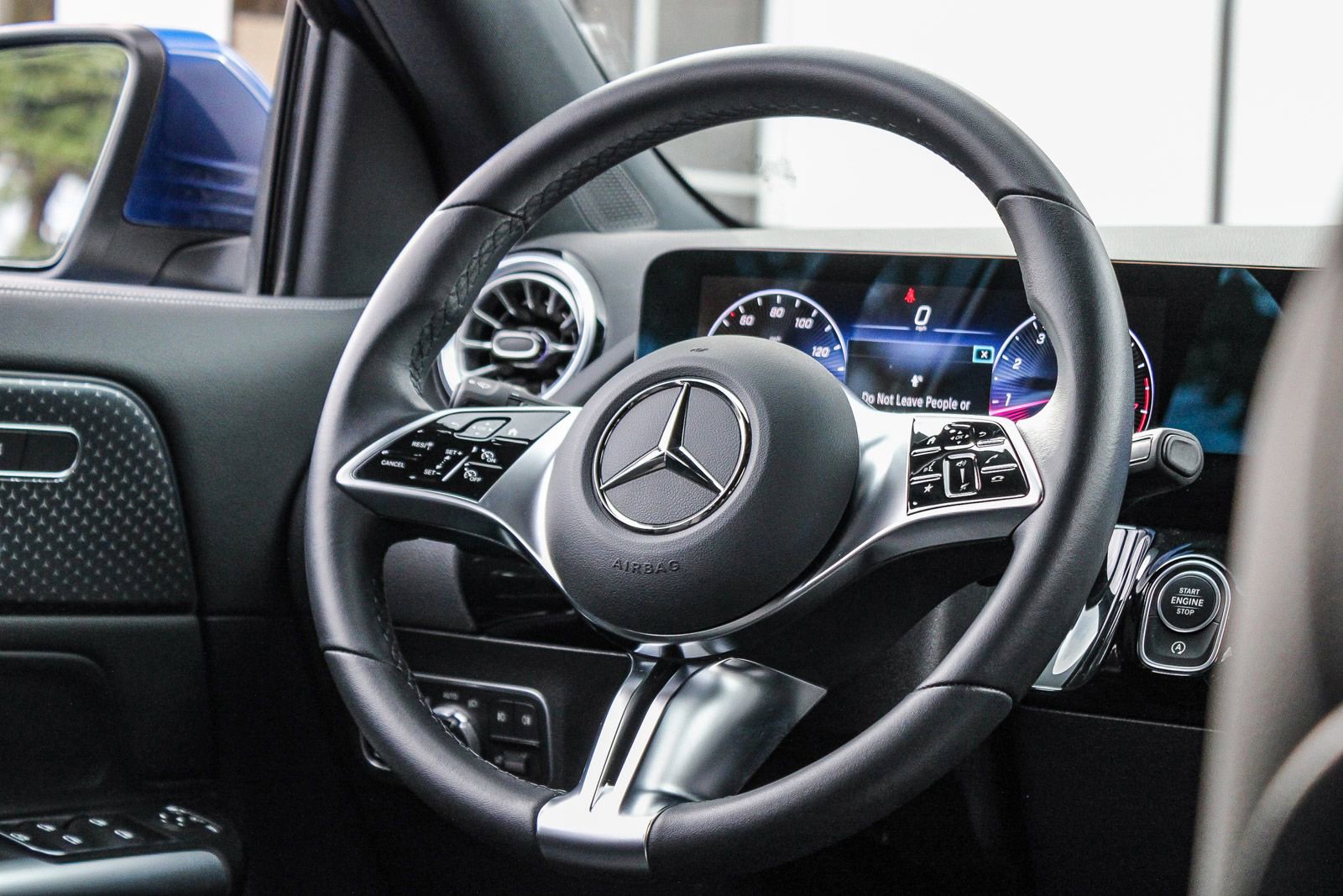 Used 2025 Mercedes-Benz GLA 250 4MATIC image 18