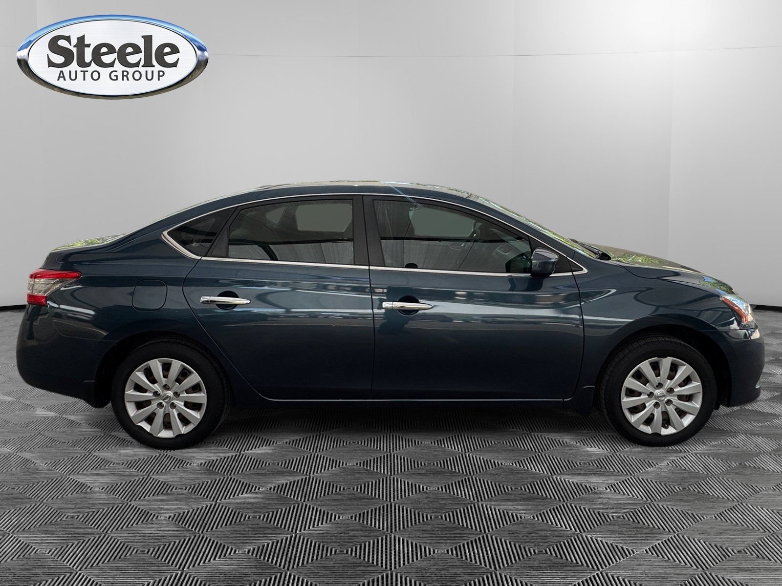 Used 2015 Nissan Sentra SV FWD image 6