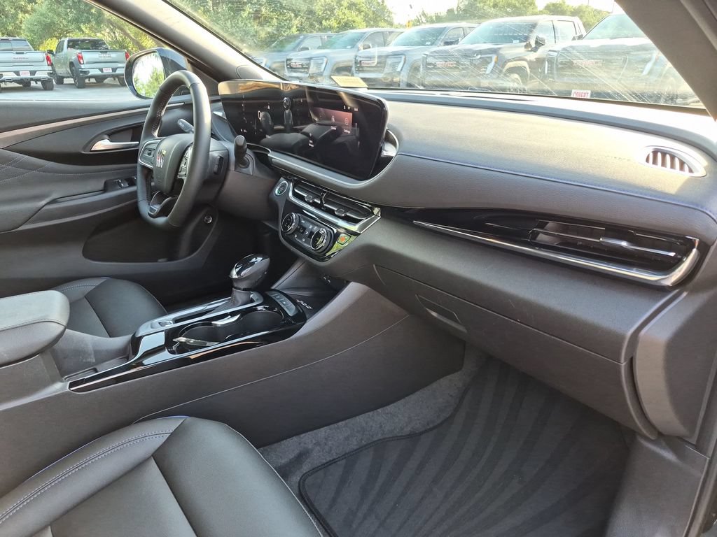 Used 2025 Buick Envista Sport Touring w/ Experience Buick Package FWD image 40