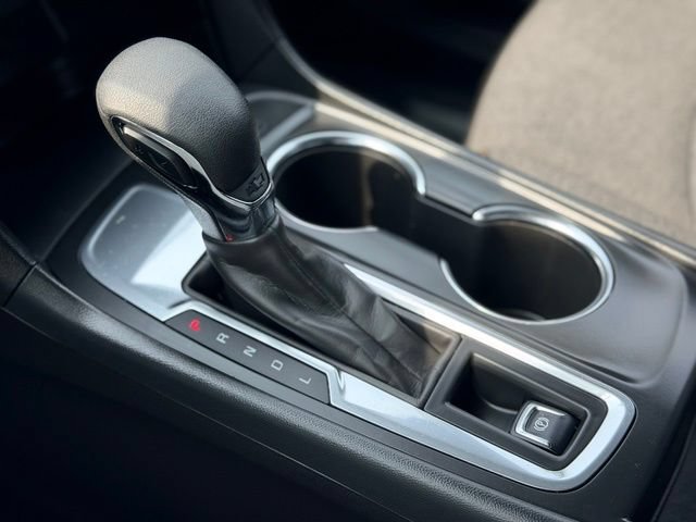 Used 2024 Chevrolet Equinox LT w/ LPO, Floor Liner Package FWD image 17