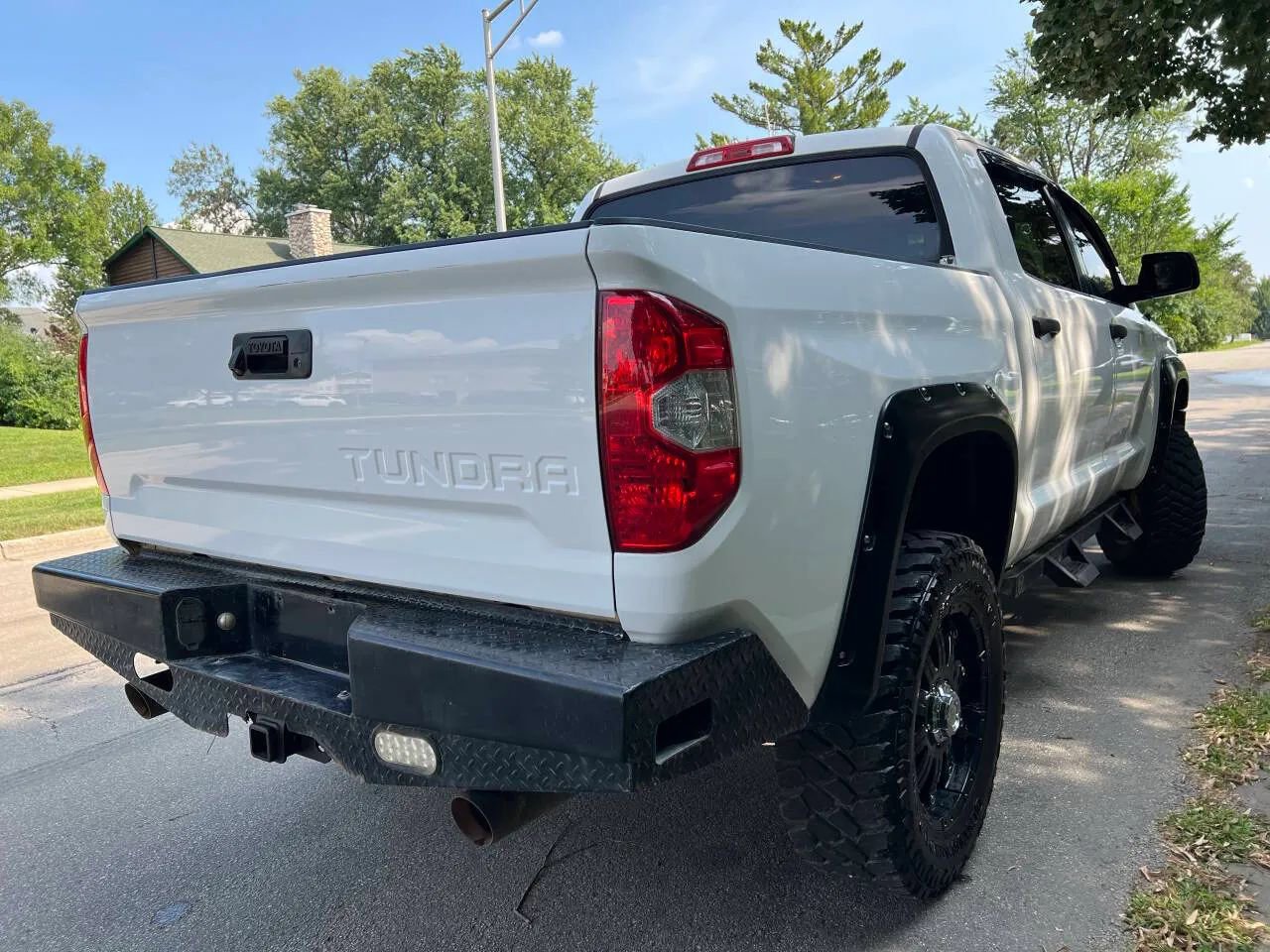 Used 2015 Toyota Tundra SR5 w/ SR5 Upgrade Package image 6