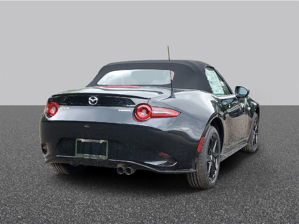 New 2026 MAZDA MX-5 Miata Sport w/ Appearance Package RWD image 3