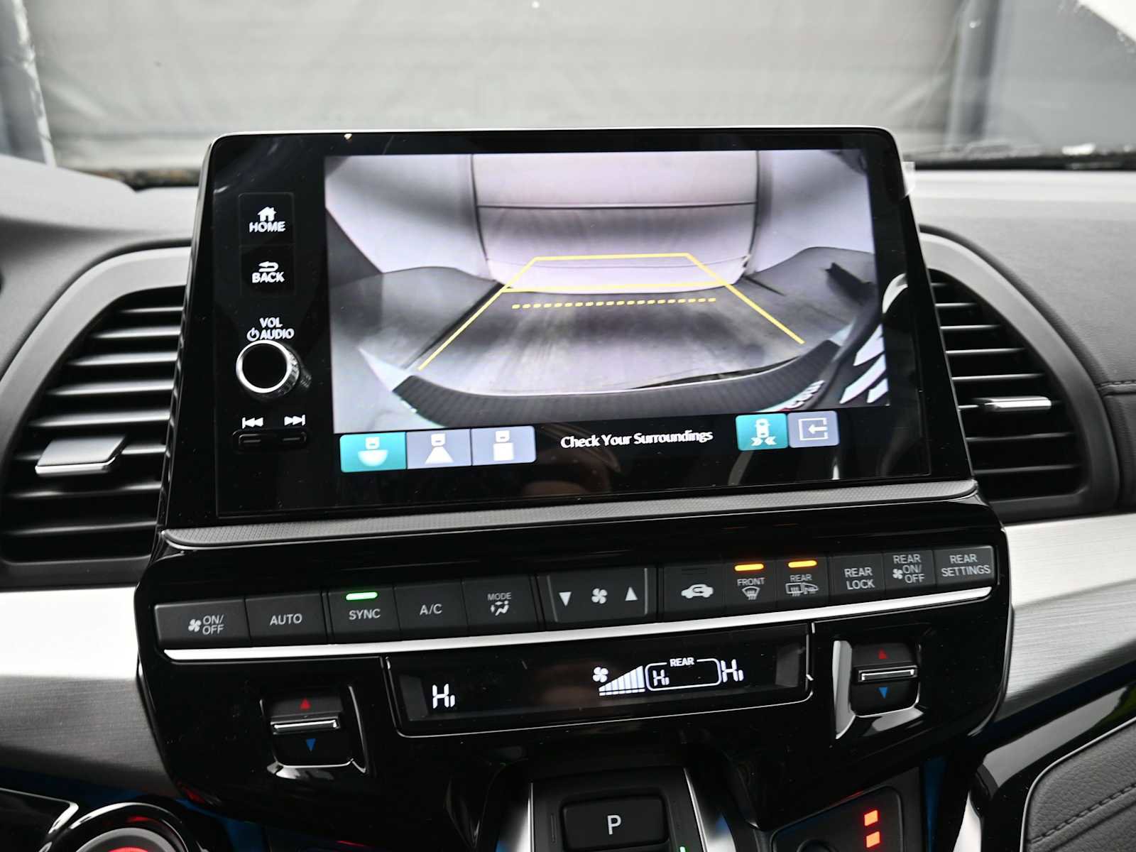 New 2026 Honda Odyssey Touring image 8