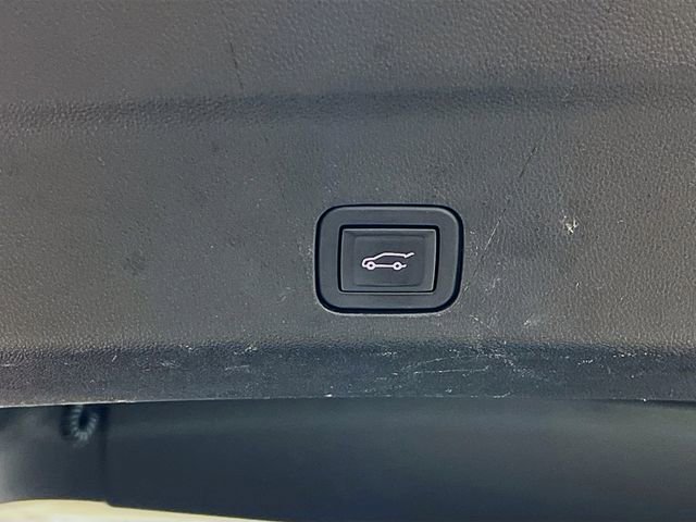 Used 2024 GMC Yukon XL AT4 w/ AT4 Premium Plus Package image 29