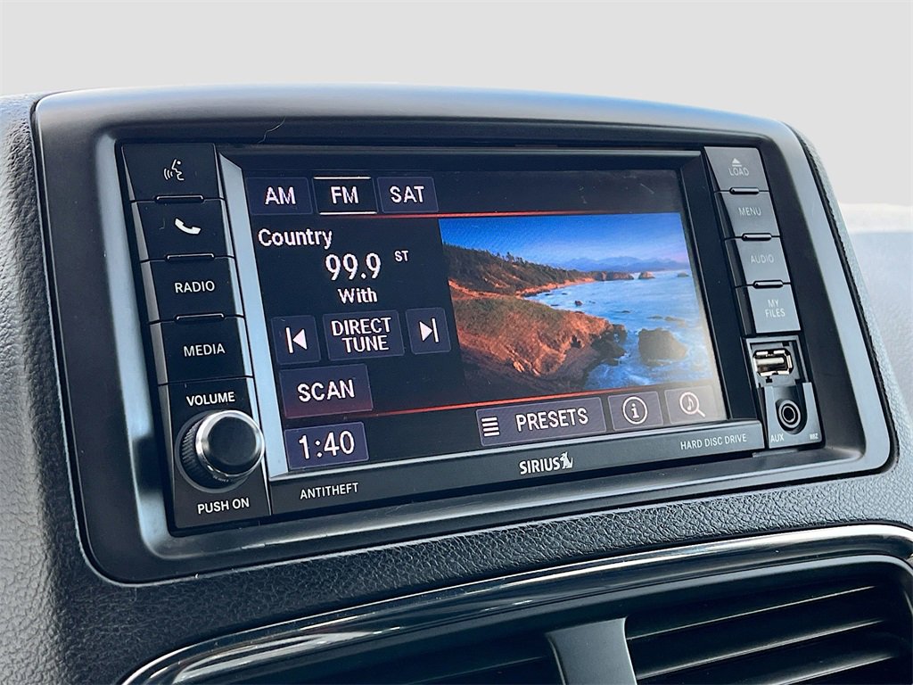 Used 2019 Dodge Grand Caravan SXT image 14