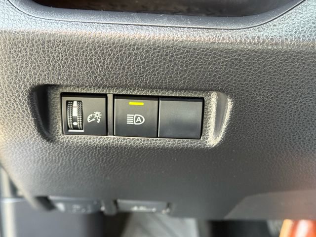 Used 2019 Toyota RAV4 XLE w/ Carpet Mat Package image 24