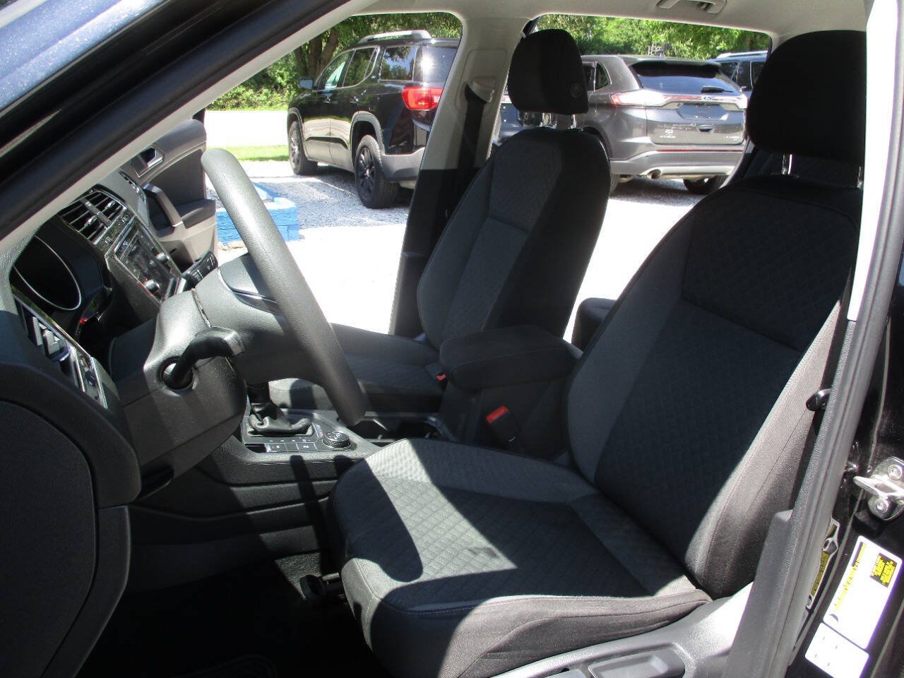 Used 2018 Volkswagen Tiguan S AWD/4WD image 18