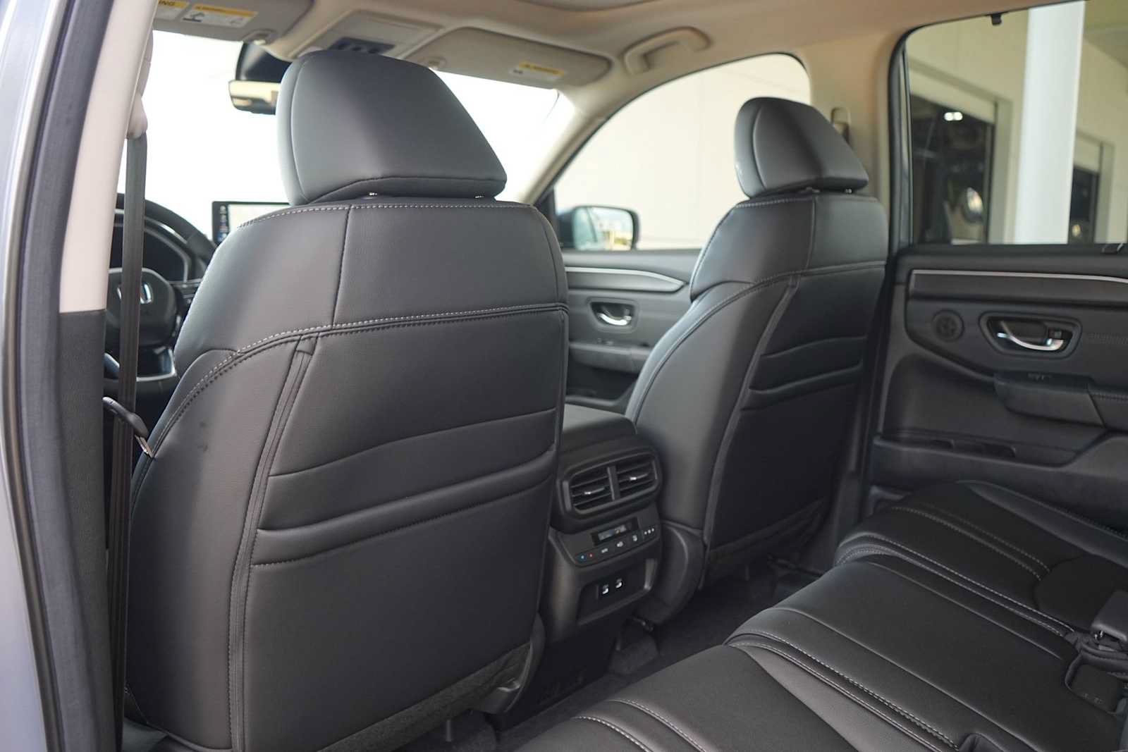 New 2026 Honda Pilot Touring image 12
