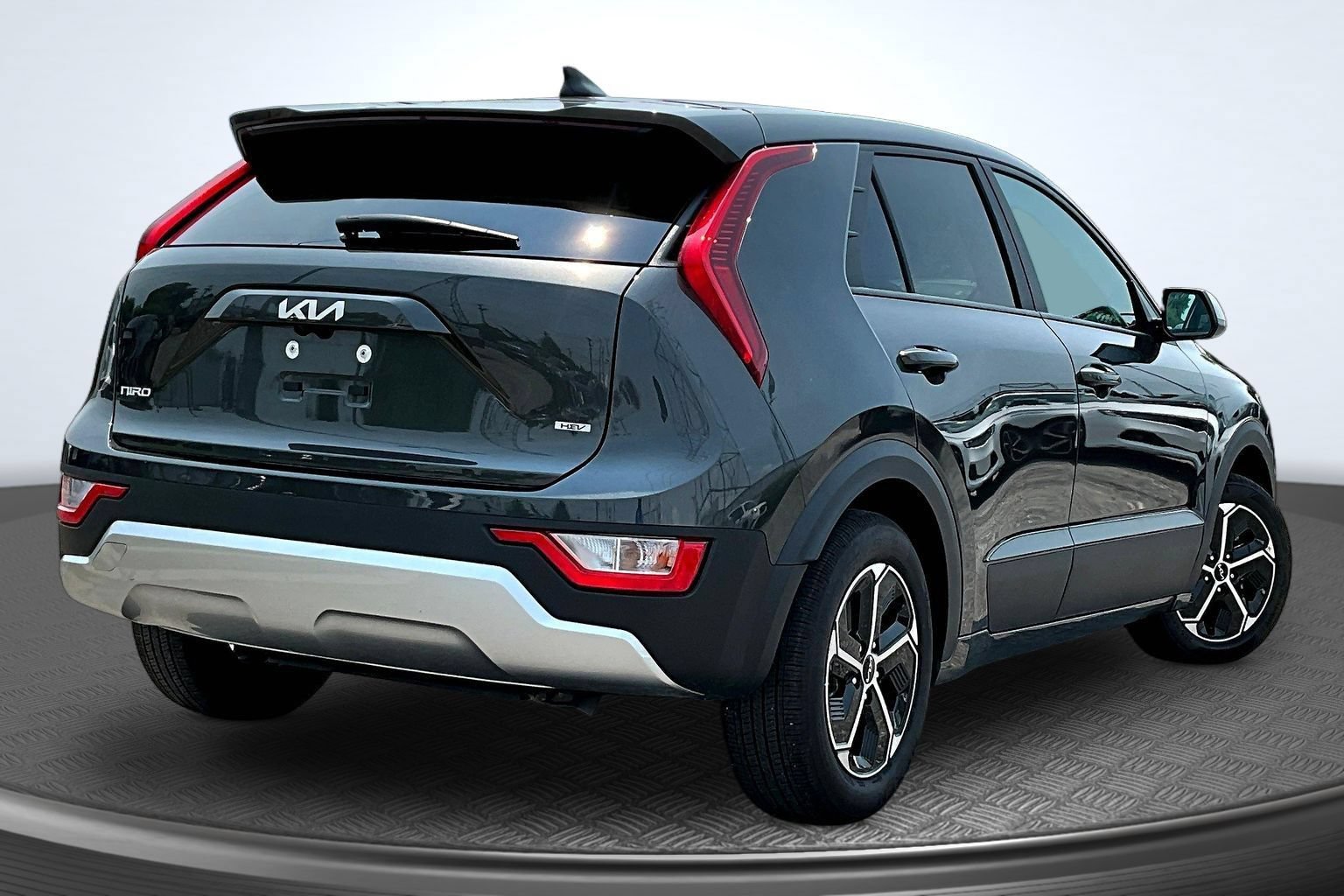 Used 2026 Kia Niro LX FWD image 5
