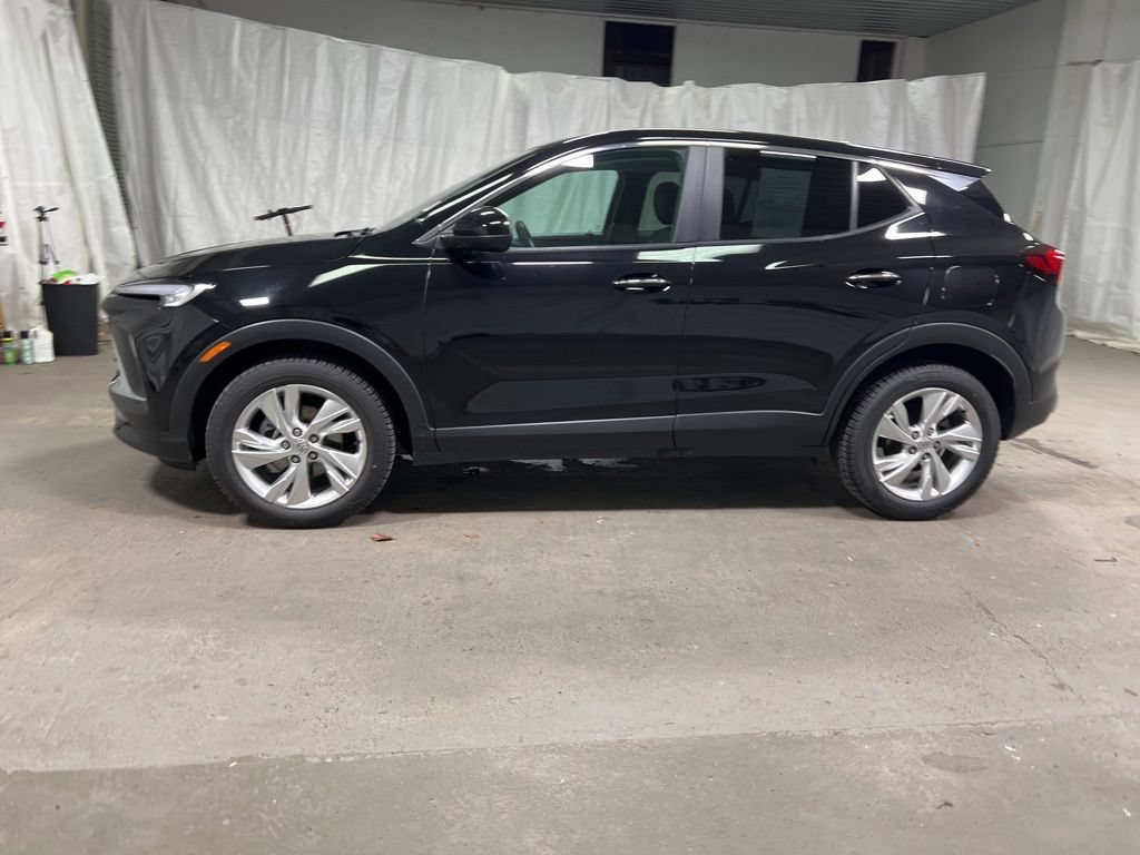 Used 2025 Buick Encore GX Preferred FWD image 4