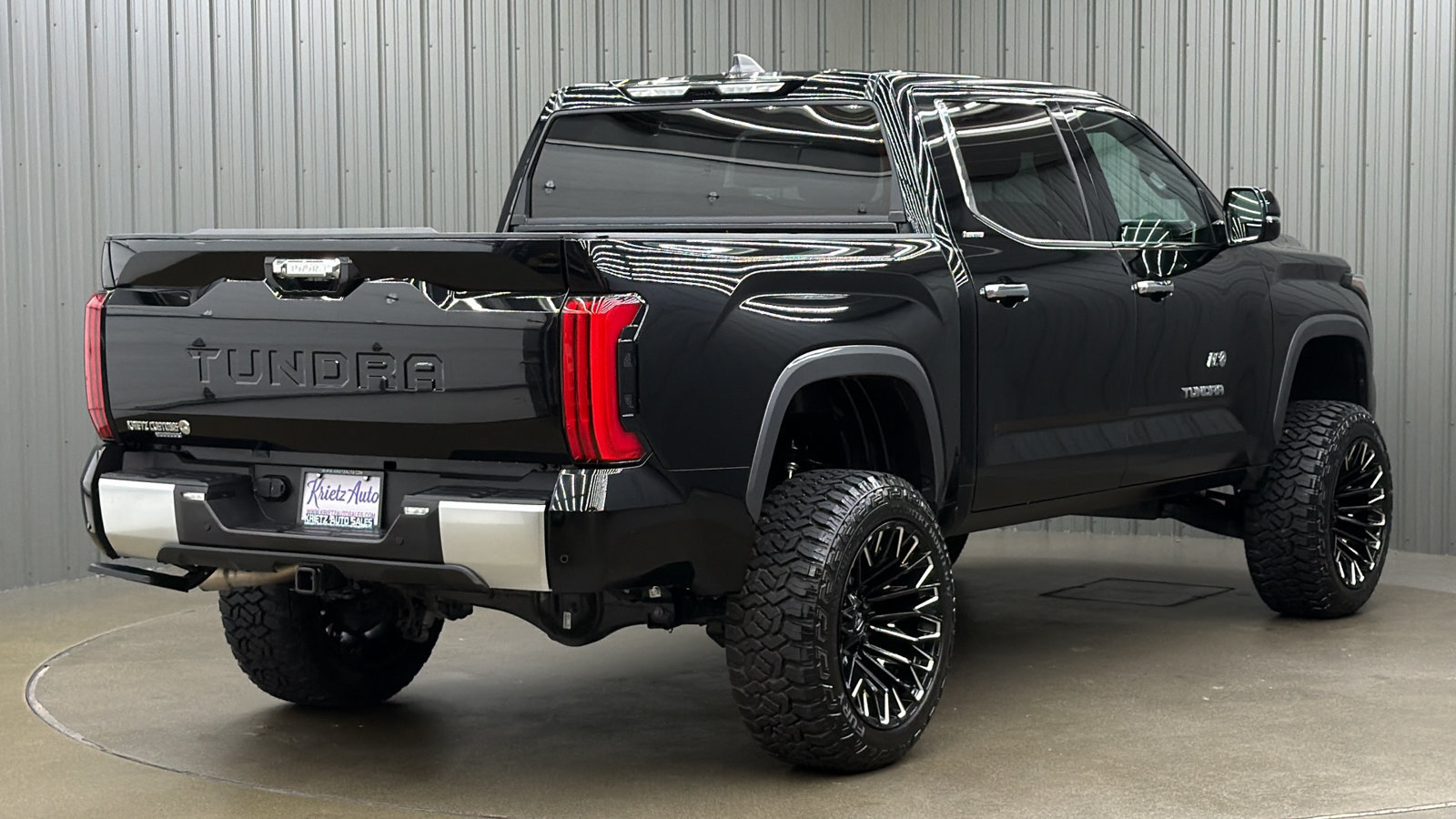 Used 2026 Toyota Tundra Limited AWD/4WD image 5