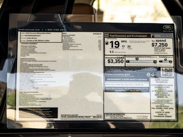 New 2025 Land Rover Discovery Metropolitan Edition AWD/4WD image 32