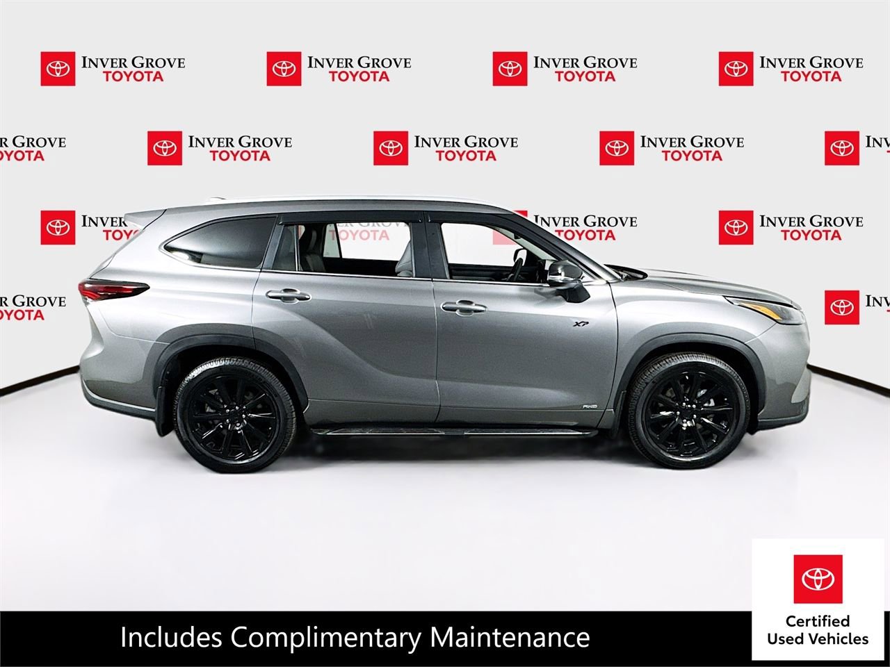 Certified 2025 Toyota Highlander XLE image 4