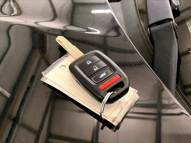 Used 2018 Honda HR-V LX image 10