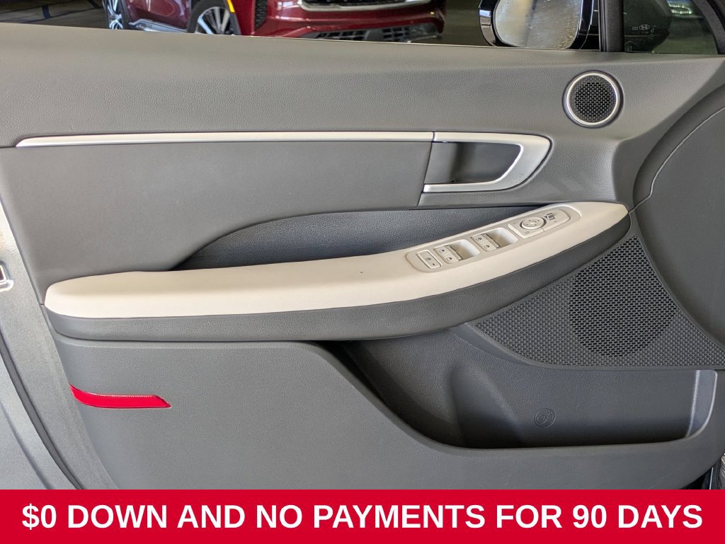 Used 2025 Hyundai Sonata SEL FWD image 11