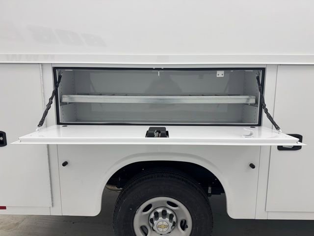 New 2025 Chevrolet Express 3500 w/ Power Convenience Package RWD image 31