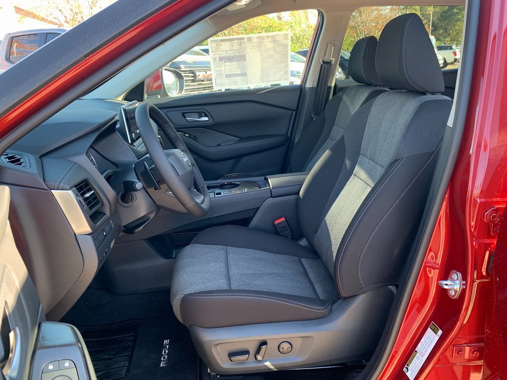 New 2026 Nissan Rogue SV image 18