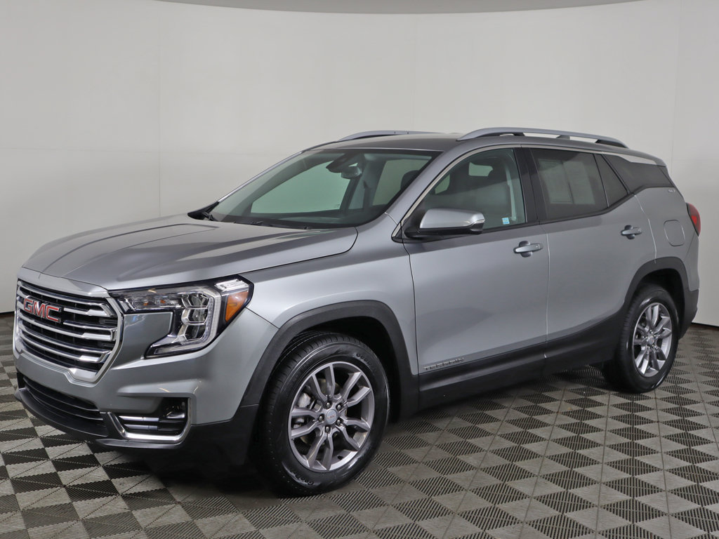 Used 2024 GMC Terrain SLT AWD/4WD image 7
