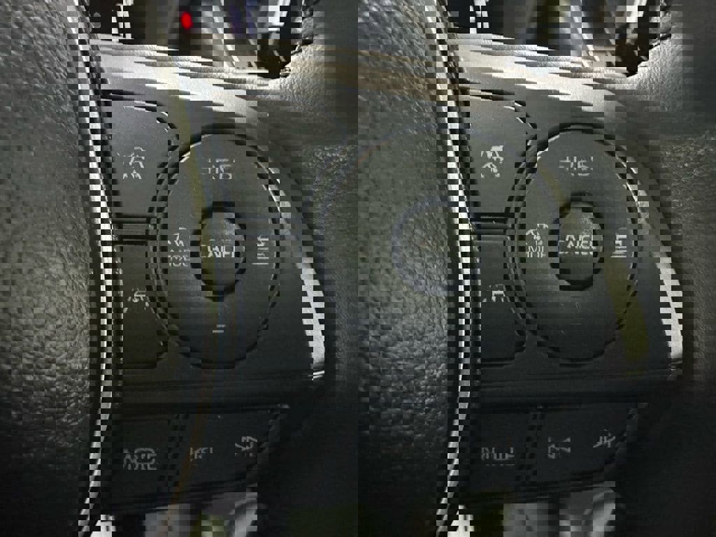 Used 2025 Toyota Corolla SE w/ SE Premium Package image 20