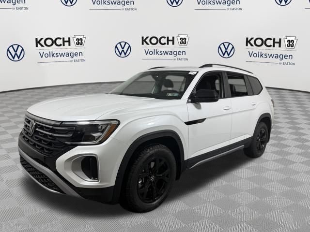 New 2026 Volkswagen Atlas Peak Edition AWD/4WD image 3