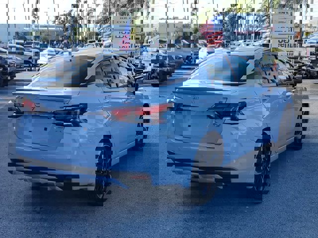 Used 2024 Nissan Versa SR w/ Trunk Package image 7