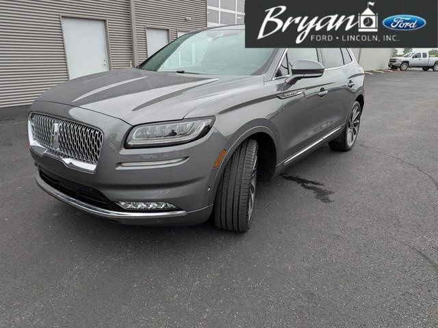 Used 2022 Lincoln Nautilus Reserve w/ Equipment Group 202A image 3