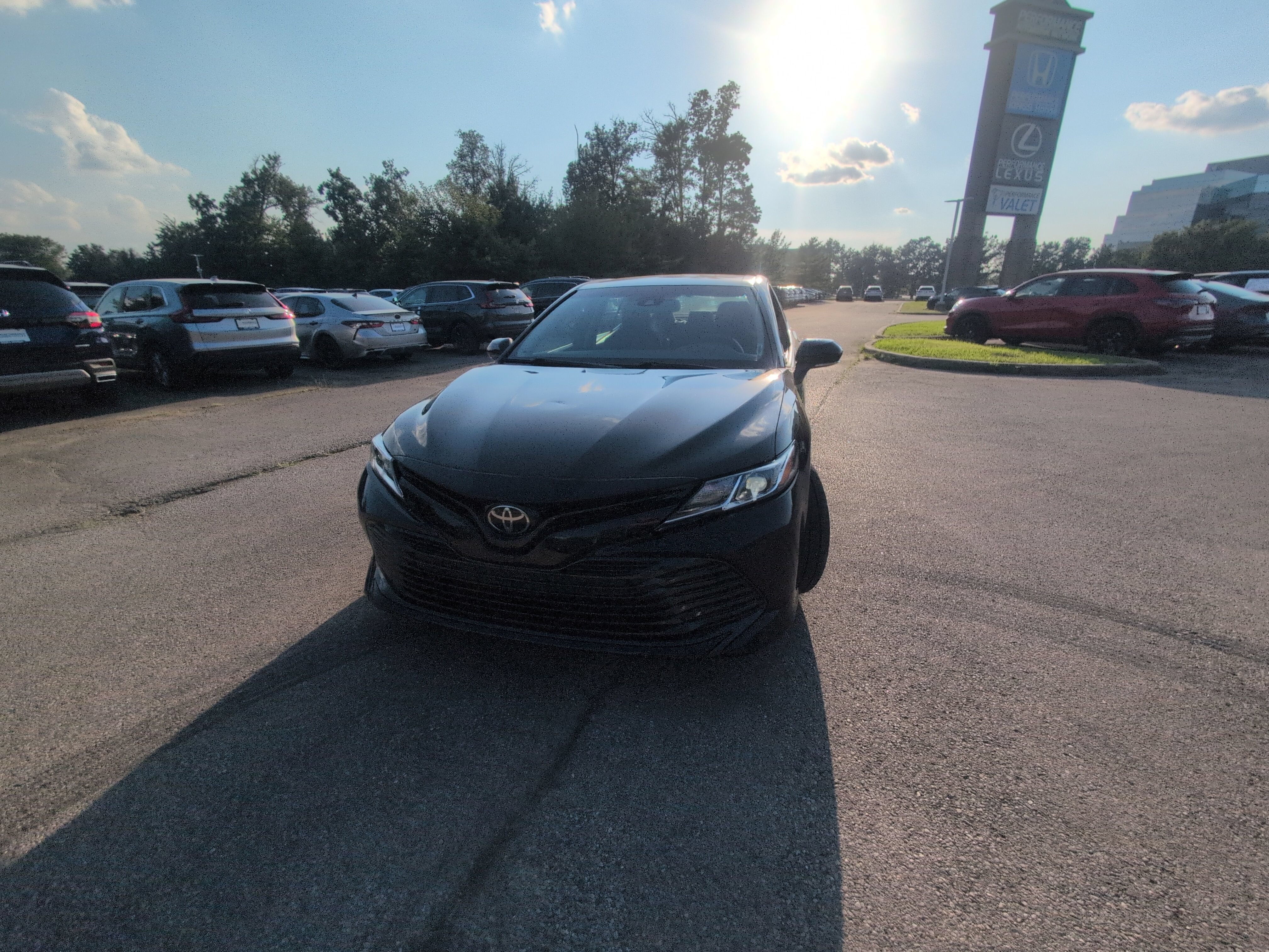 Used 2020 Toyota Camry LE w/ Convenience Package FWD image 12