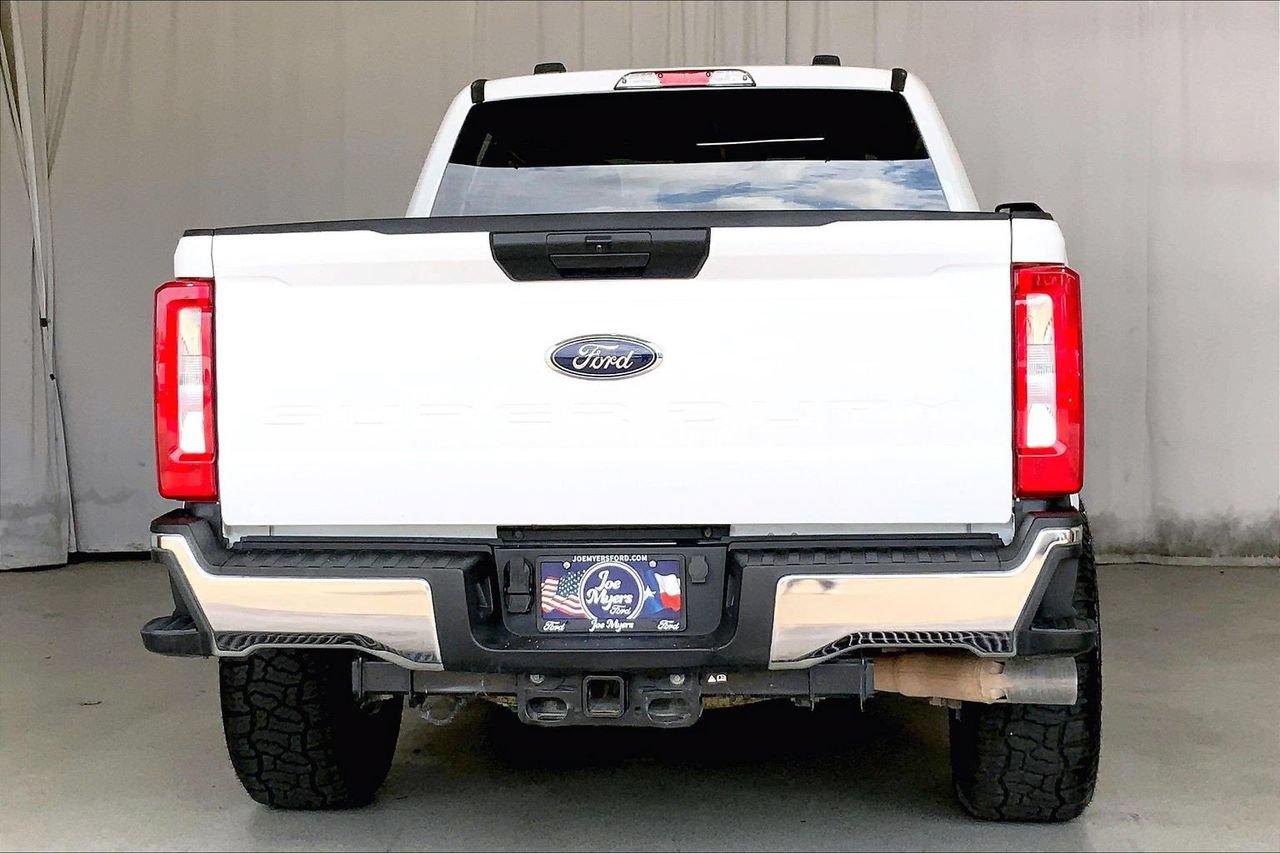 Used 2024 Ford F250 XLT w/ FX4 Off-Road Package AWD/4WD image 3