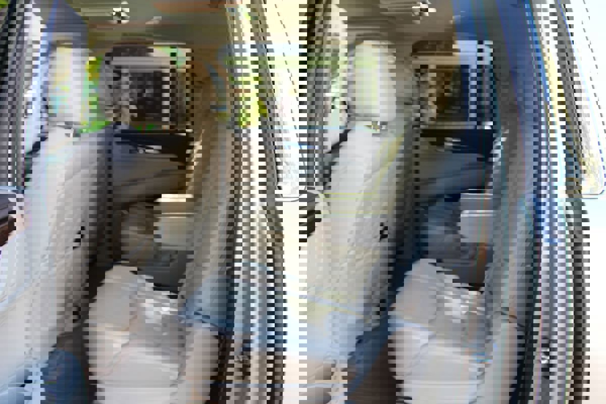 Used 2015 Cadillac Escalade ESV Premium image 14