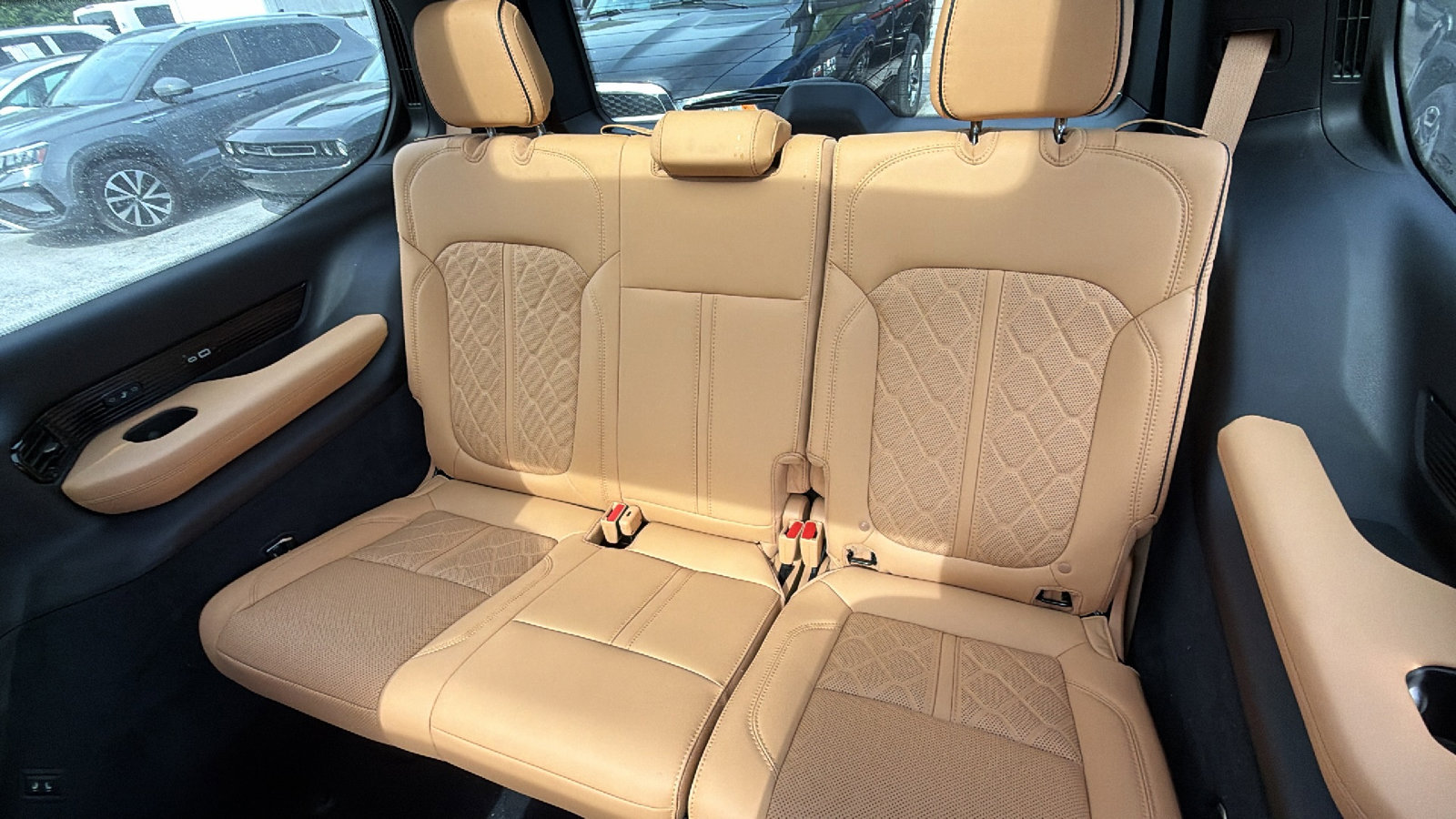 Used 2025 Jeep Grand Wagoneer Series III w/ Rear Seat Video Group 1 AWD/4WD image 26