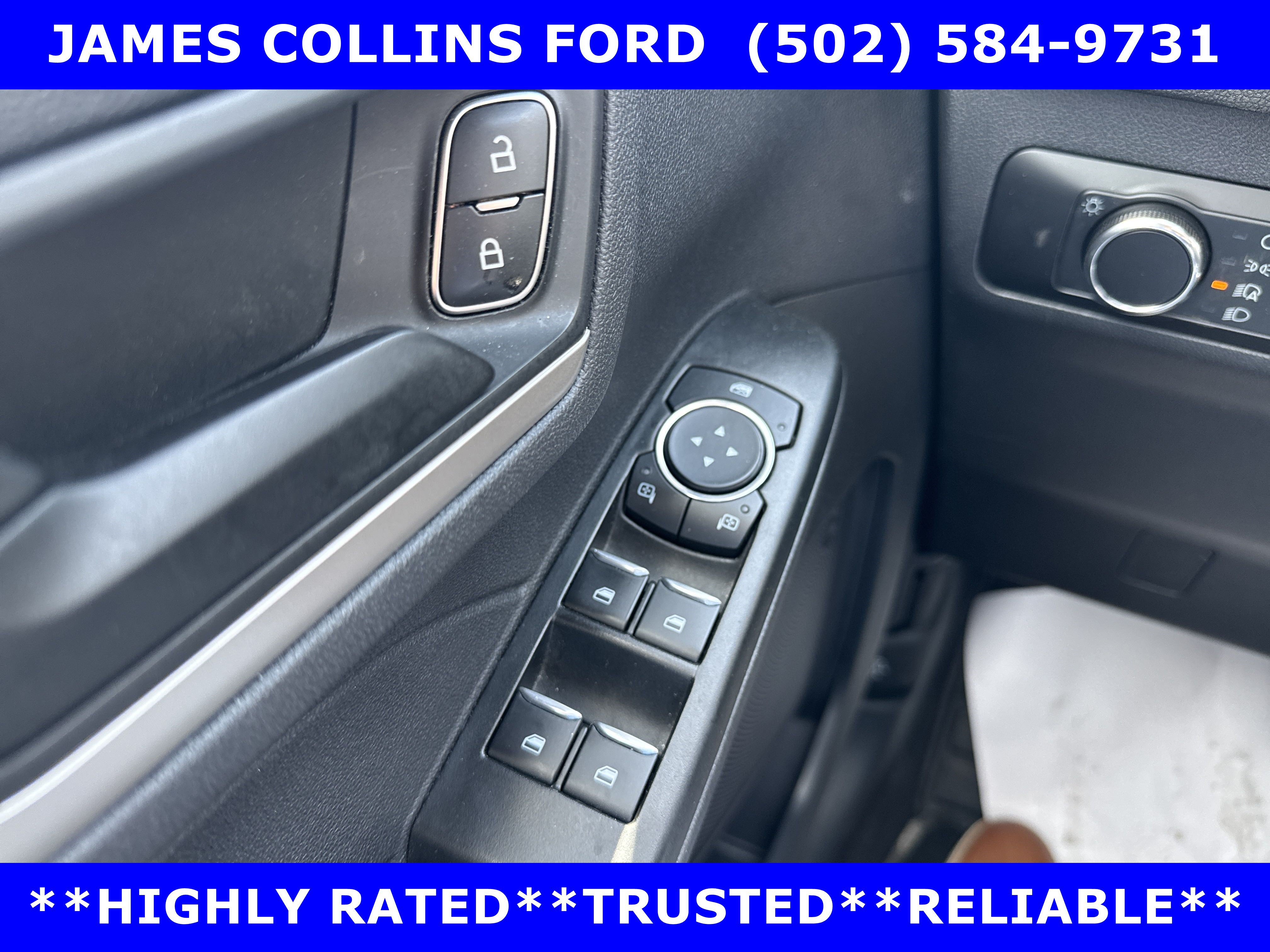 Used 2022 Ford Escape SE w/ Cold Weather Package AWD/4WD image 32