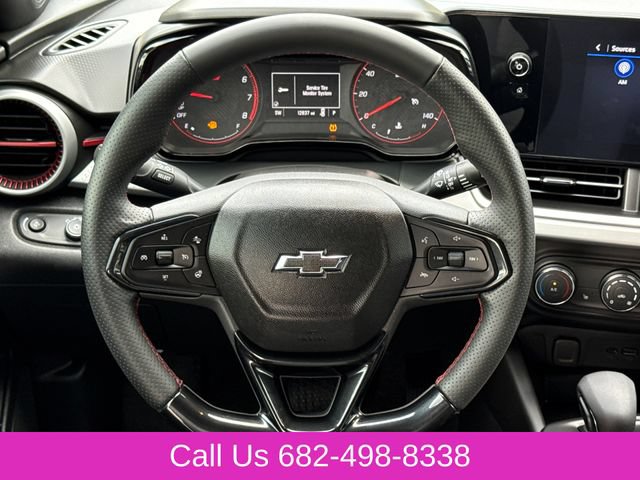 Used 2025 Chevrolet Trax RS w/ Driver Confidence Package FWD image 14