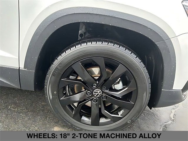 Used 2023 Volkswagen Taos SE w/ Panoramic Sunroof Package image 10