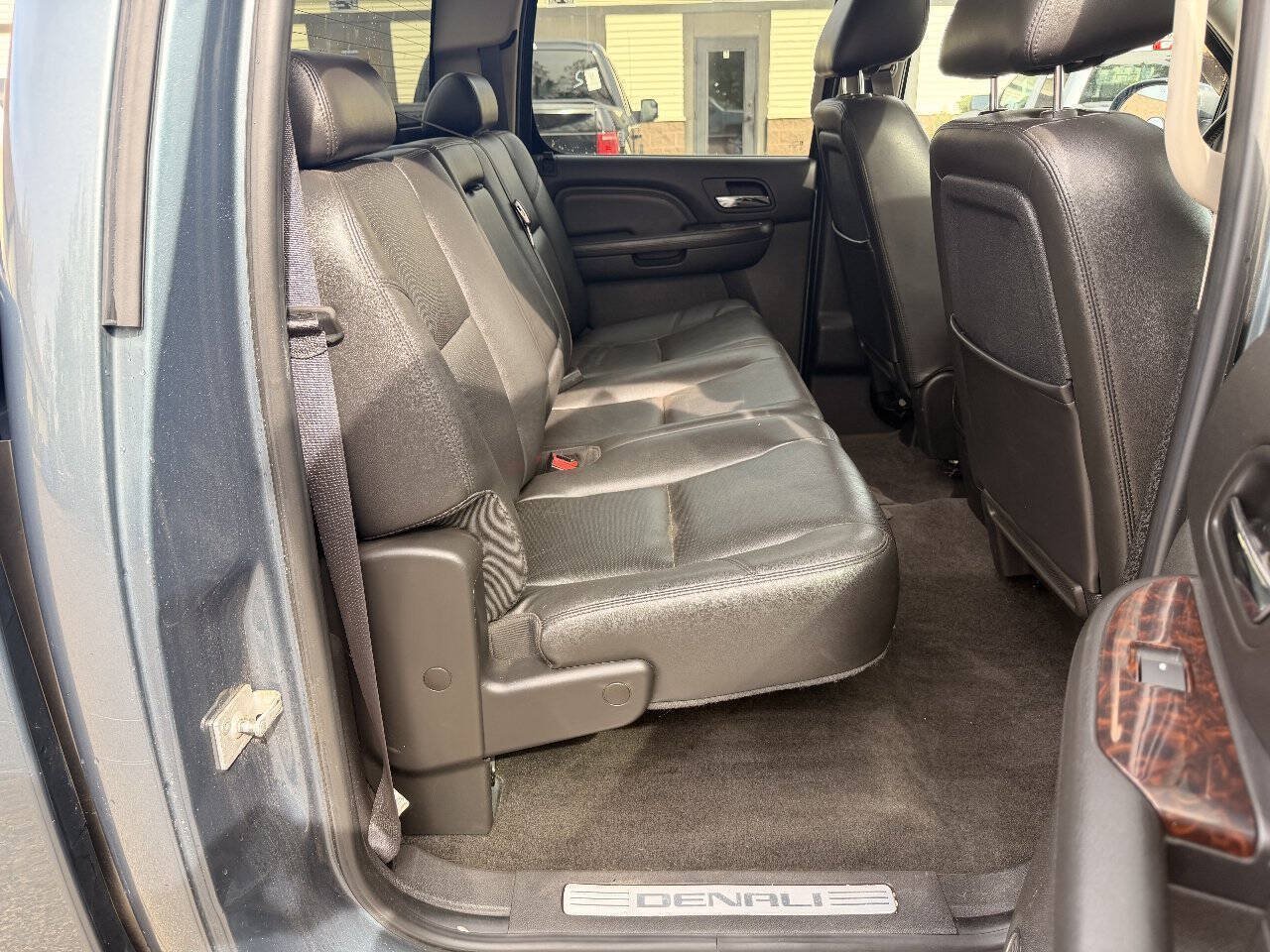 Used 2011 GMC Sierra 1500 Denali AWD/4WD image 12