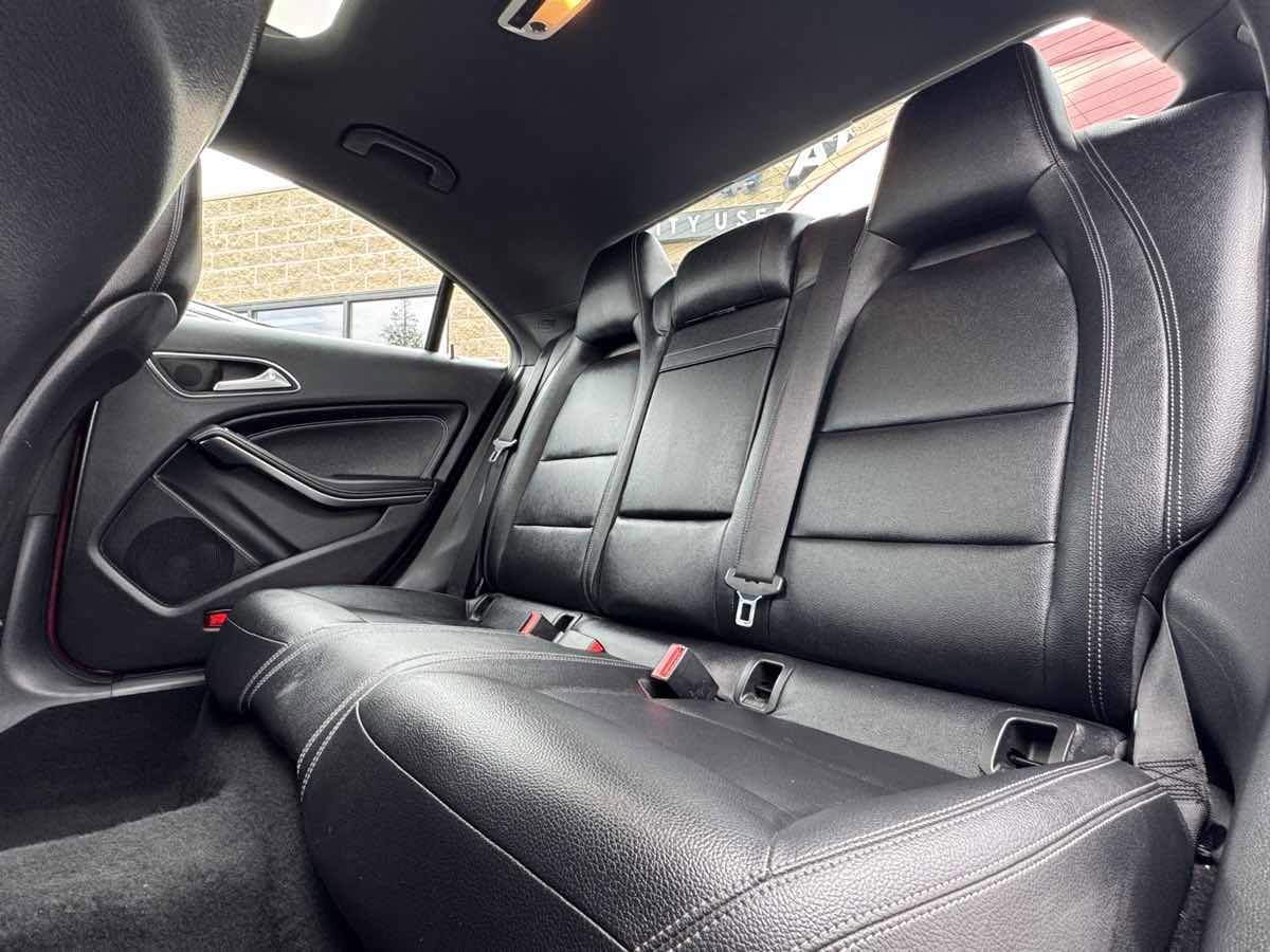 Used 2017 Mercedes-Benz CLA 250 image 41