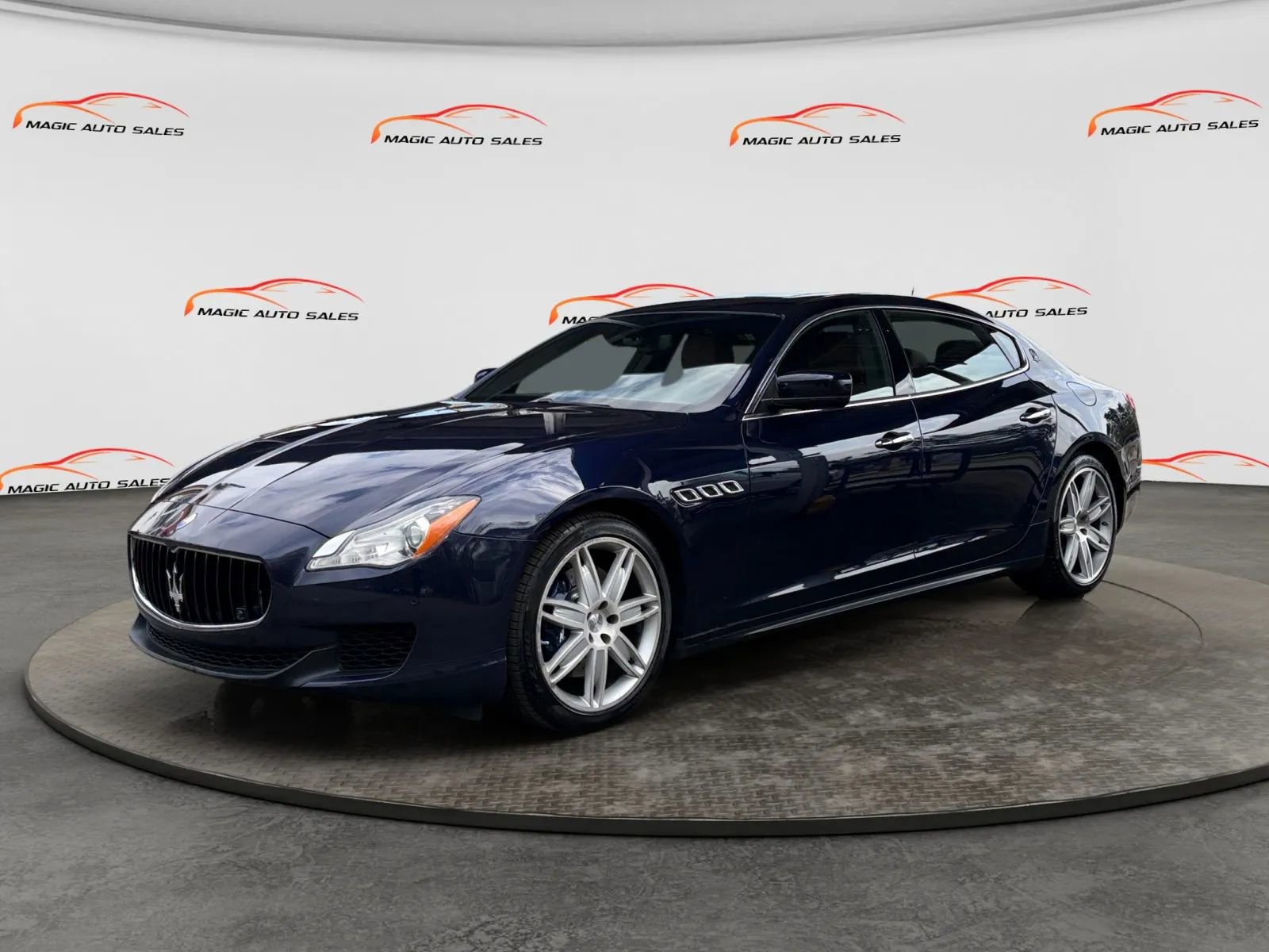 Used 2015 Maserati Quattroporte S Q4 AWD/4WD image 1