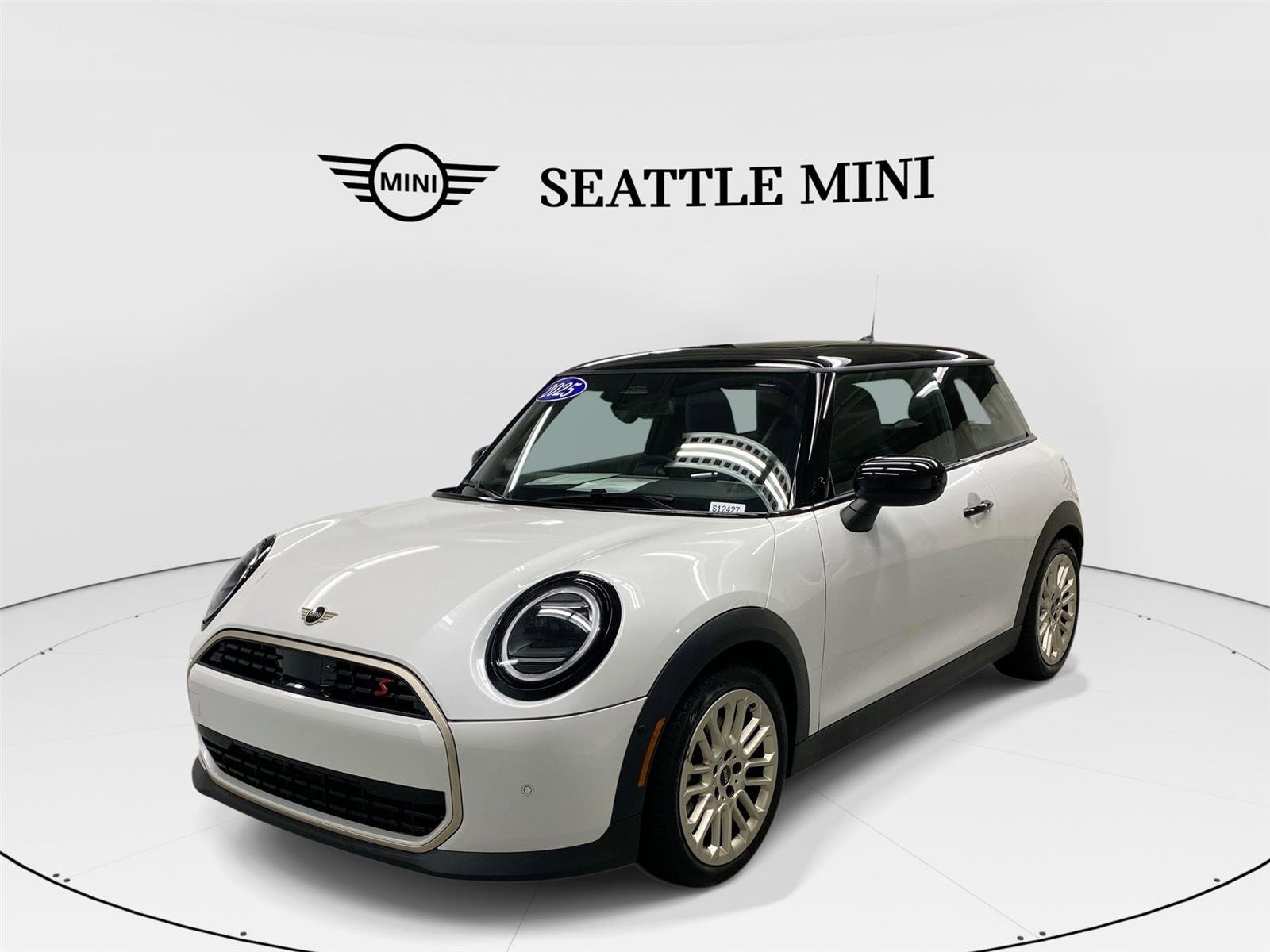 Certified 2025 MINI Cooper S image 1