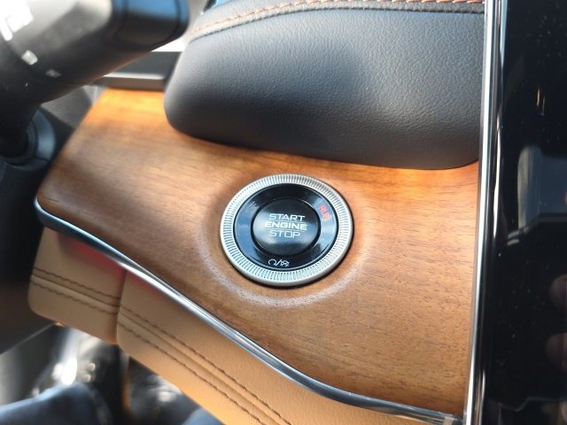 Used 2024 Jeep Grand Cherokee L Summit image 32