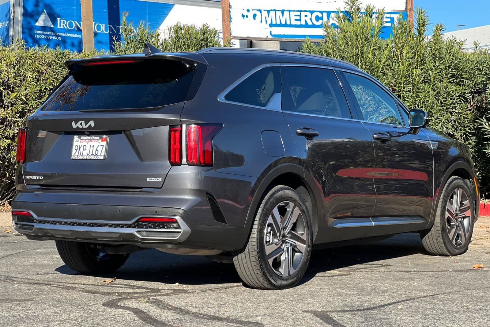 Used 2023 Kia Sorento SX Prestige image 2