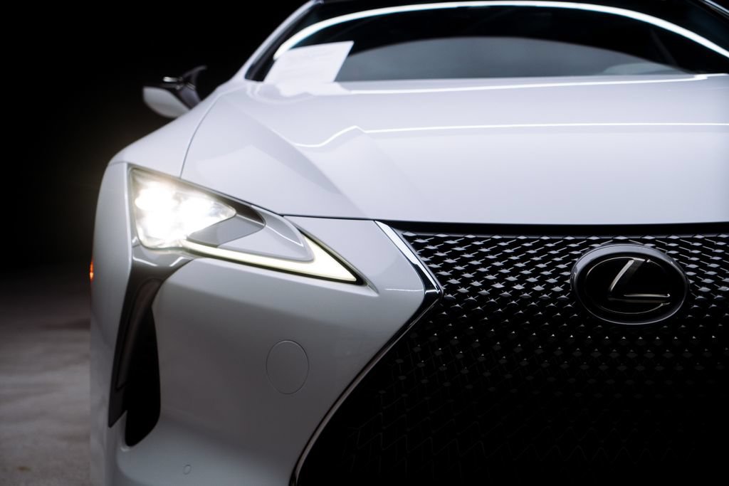 Used 2018 Lexus LC 500 Coupe RWD image 6