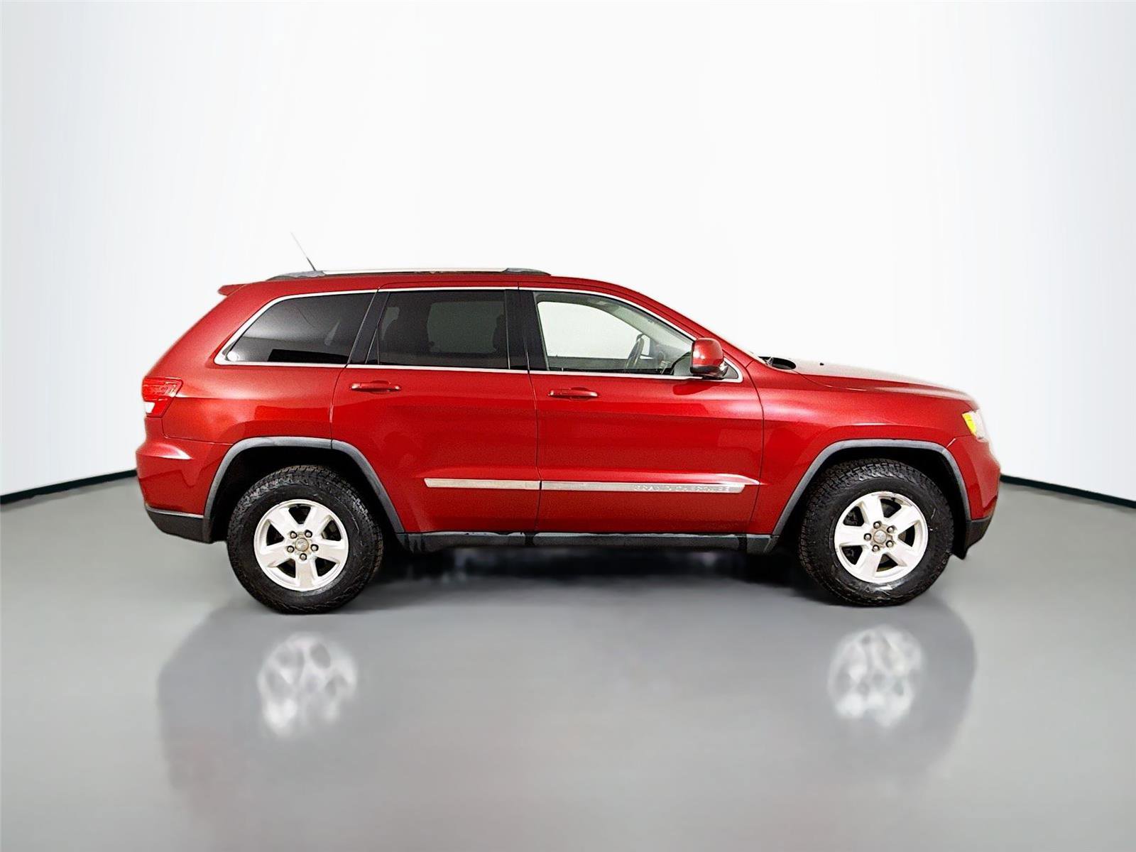 Used 2011 Jeep Grand Cherokee Laredo w/ Security & Convenience Group AWD/4WD image 15