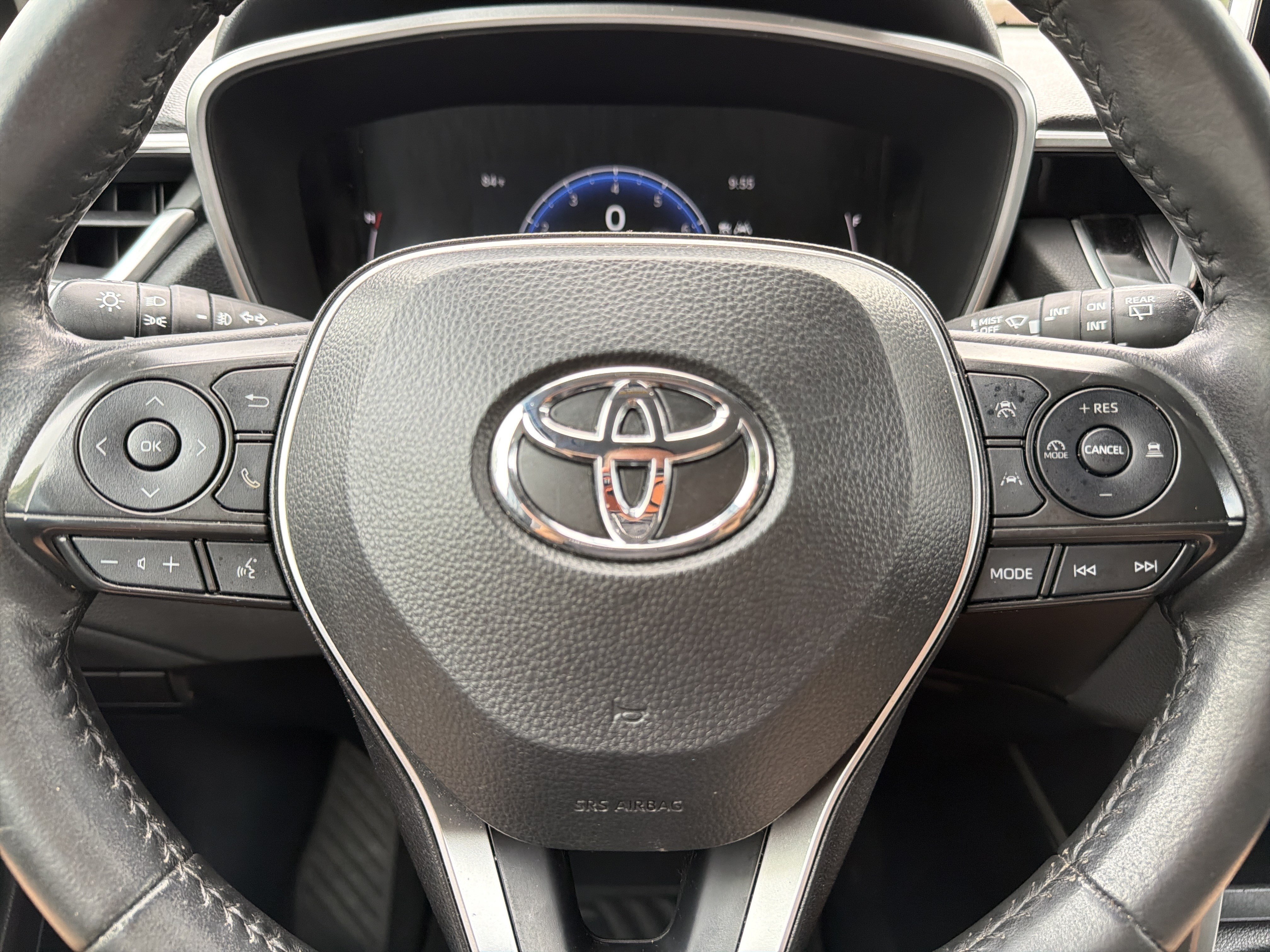 Used 2024 Toyota Corolla Cross XLE FWD image 13