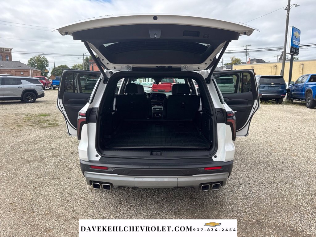 Certified 2025 Chevrolet Traverse Z71 AWD/4WD image 37