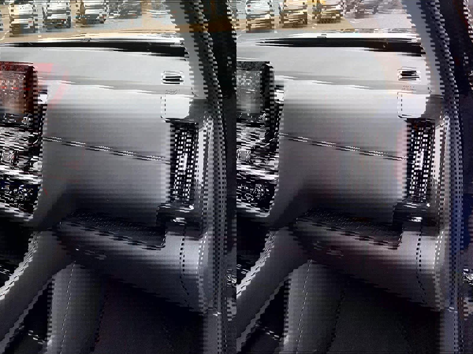 Certified 2024 Nissan Pathfinder SV image 13